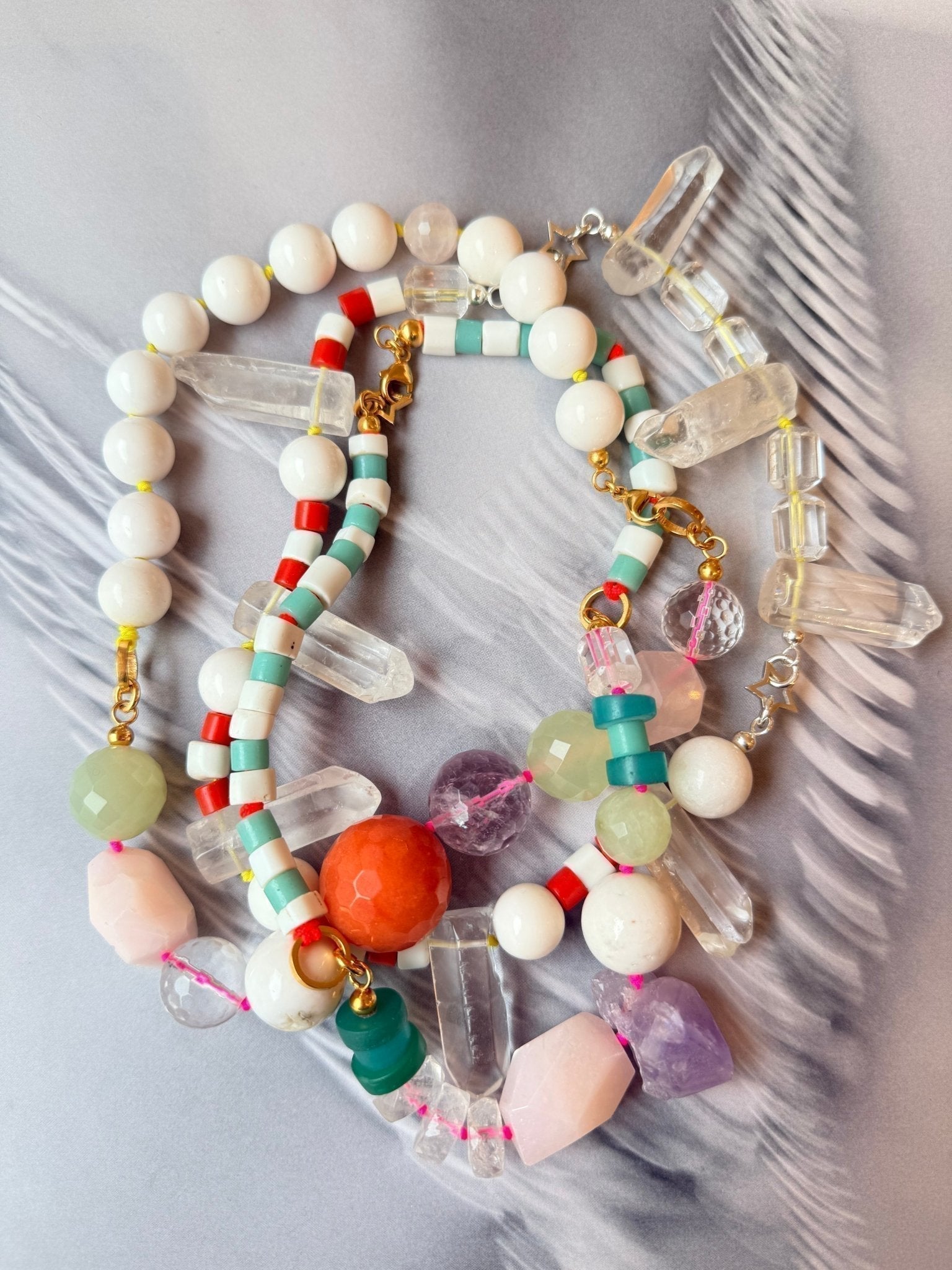 Bunten Schmuck von chaingang aus München, Colliers und Halsketten