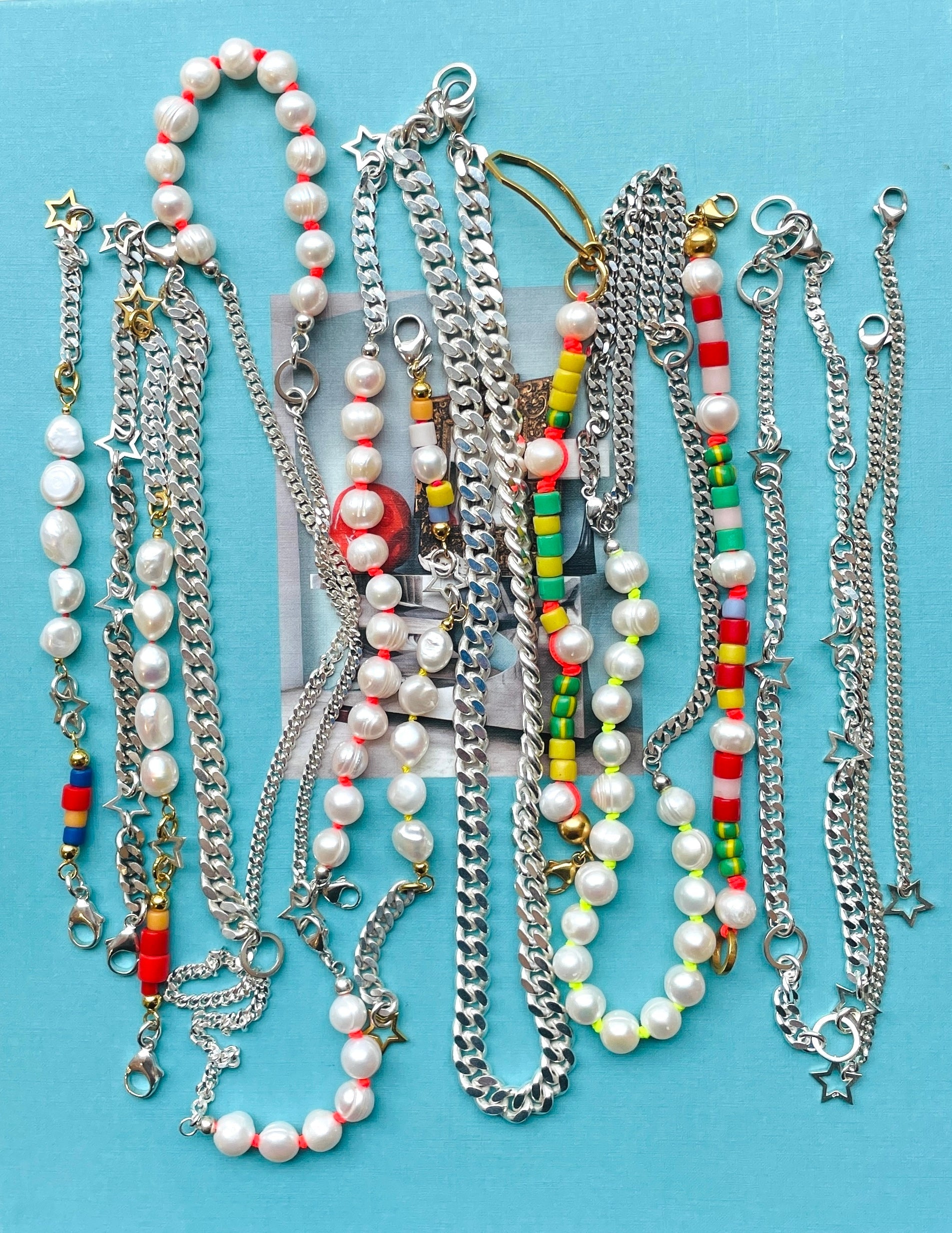 Chaingang, der schönste Schmuck in München! Echte Perlen, bunt, hochwertig und auffällig.