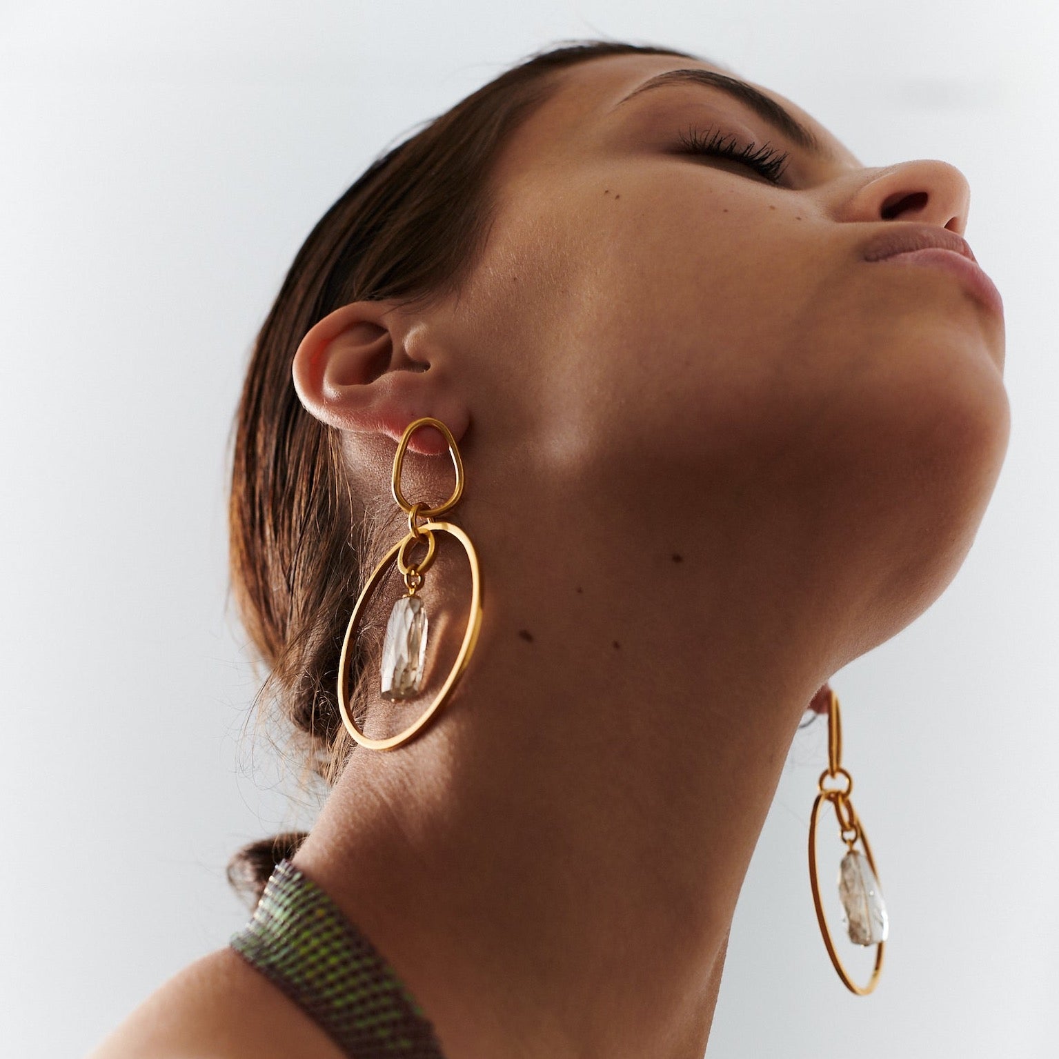 Ohrringe Gold Edelstein Statement Rund Stecker Chaingang