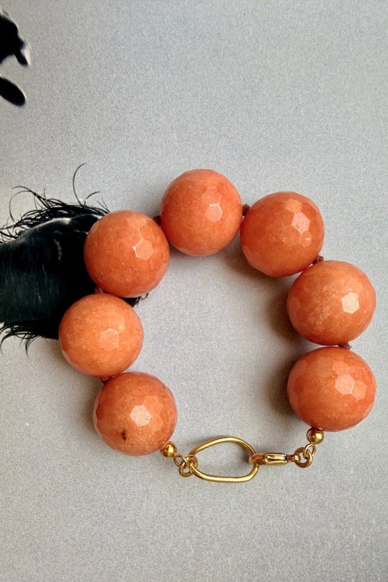 Armband aus Aprico Quarz mit gold von Chaingang aus dem Münchner Atelier