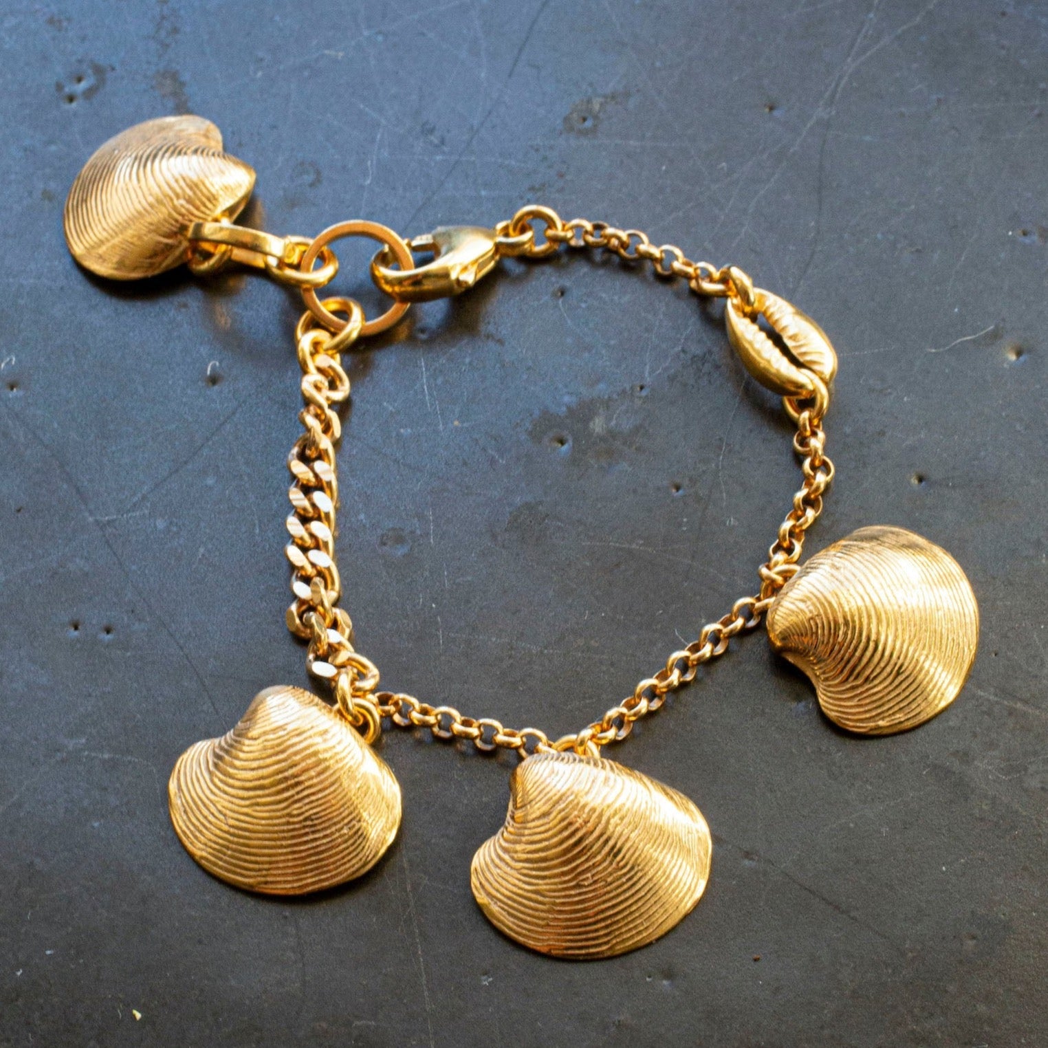 Armband Gold Anhänger Muschel Chaingang
