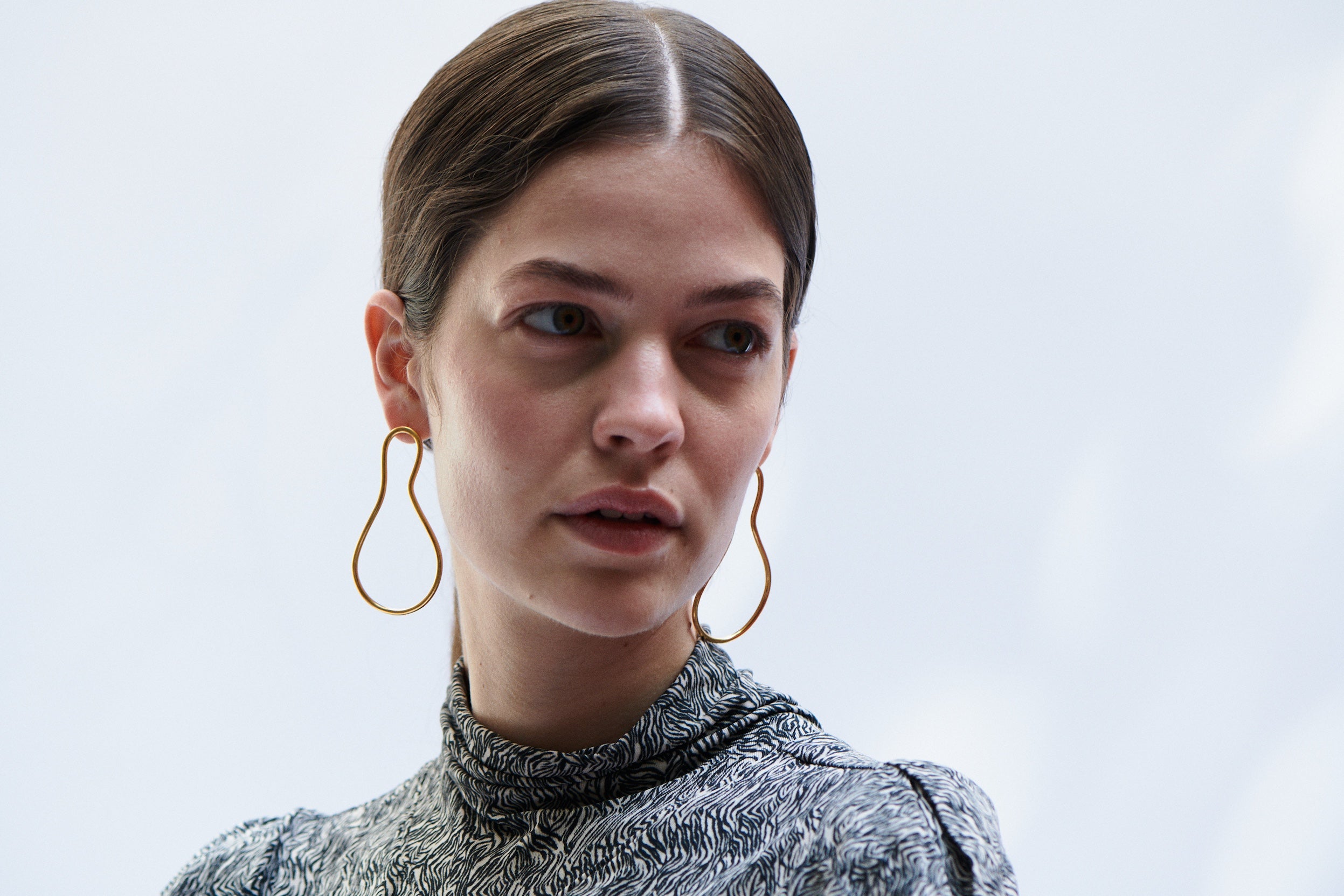 Ohrringe Gold Asymmetrisch Stecker Chaingang