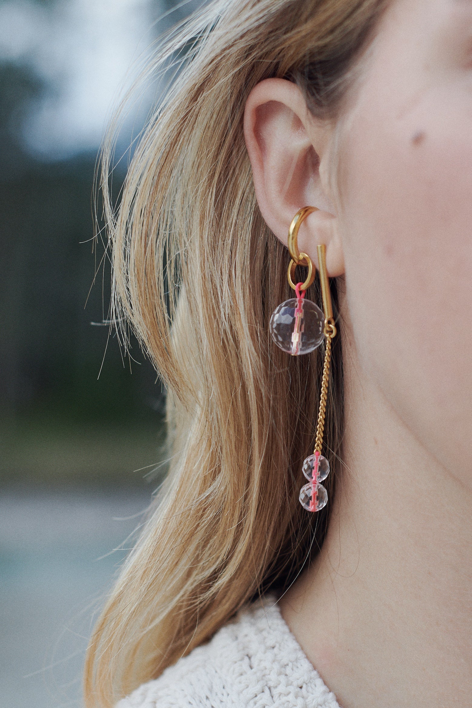 Chaingang earcuff bergkristall pink gold