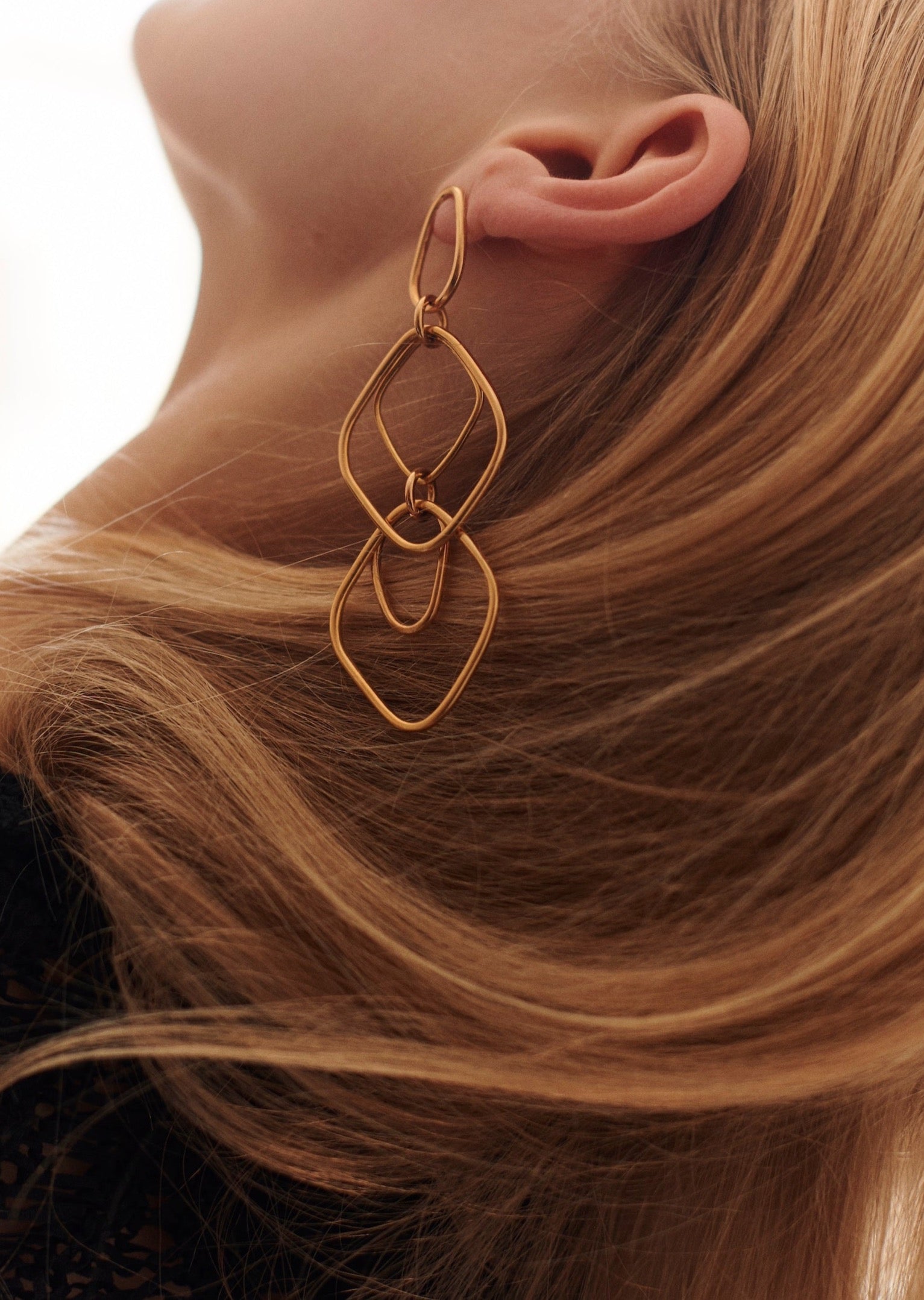 Ohrringe Gold Lang Abstrakt Formen chaingang