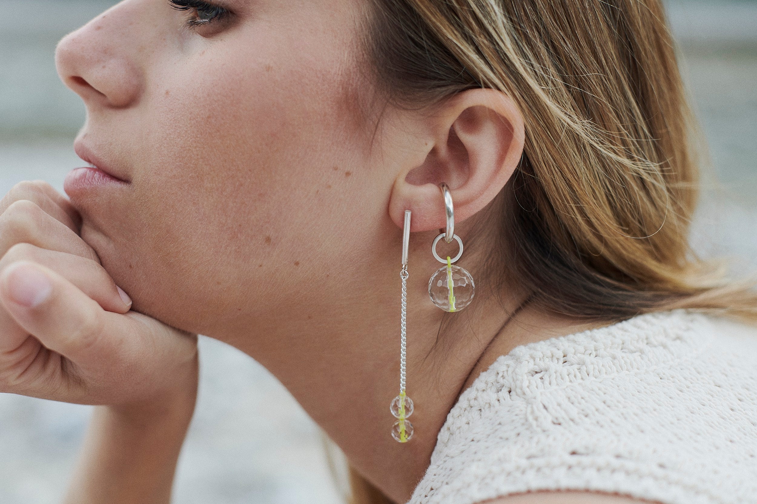 Mono Earcuff Crystal Yellow