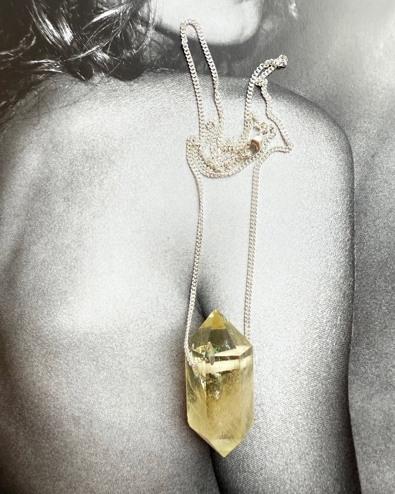 Lemon Quarz Anhänger an massiver Silber Kette aus dem Atelier in München