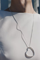 Halskette Love Me Too | ein massives Herz aus Sterling Silber