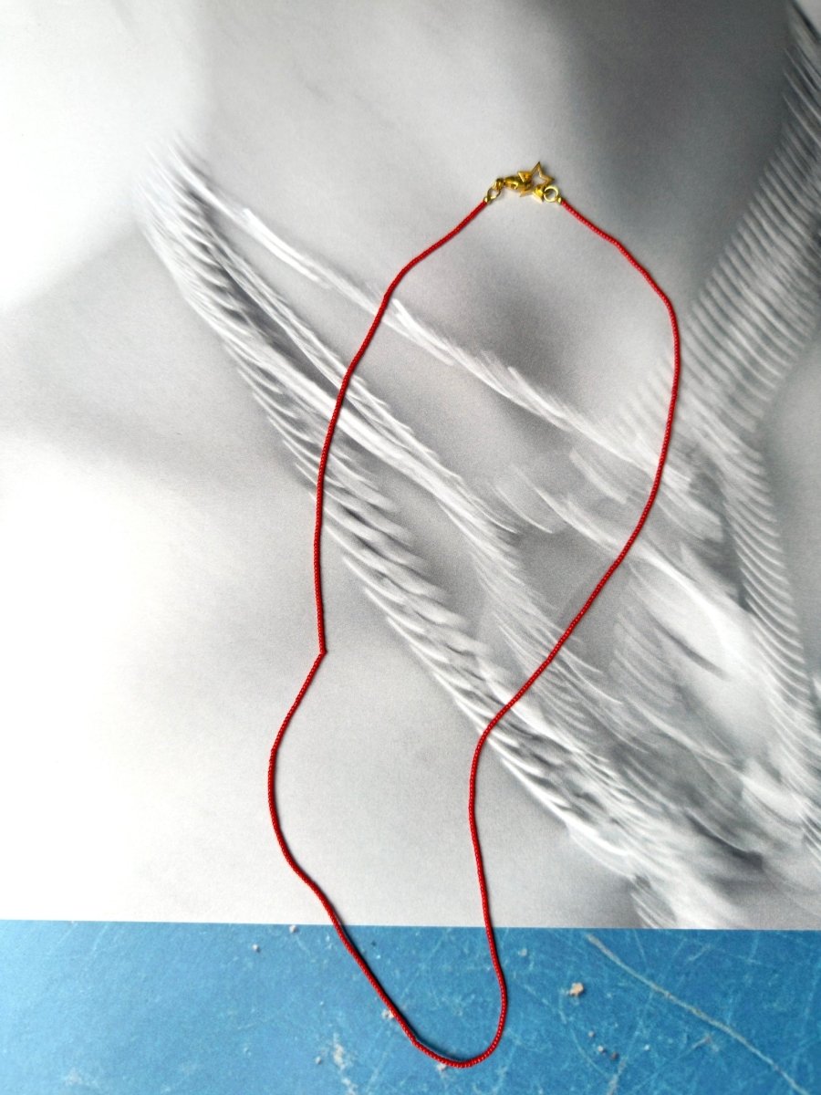 Halskette Lucky Red zarte rote perlen und stern gold