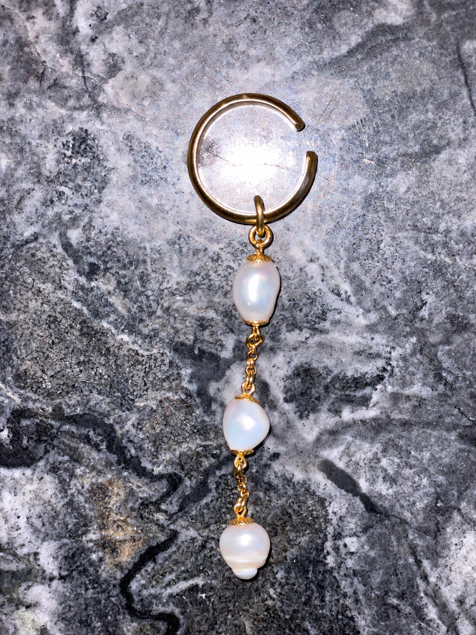 Earcuff Gold Perlen Kette Chaingang