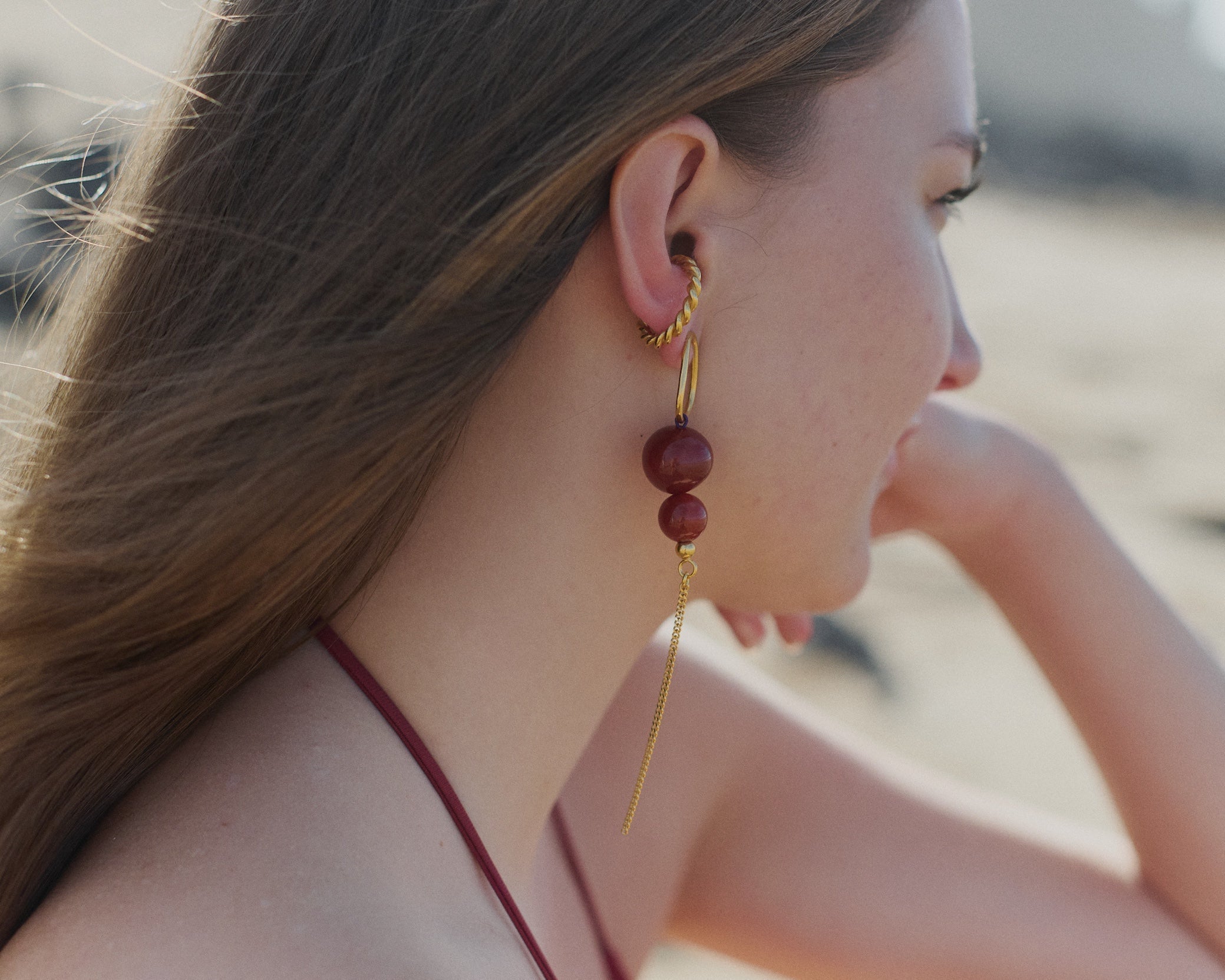 überlange ohrringe ais carneol und gold edel und hangemacht in München, chaingang