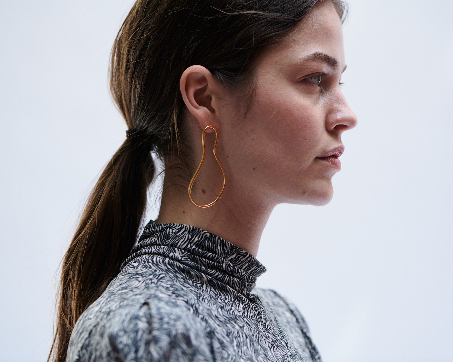 Ohrringe Gold Abstrakt Asymmetrisch Stecker Chaingang