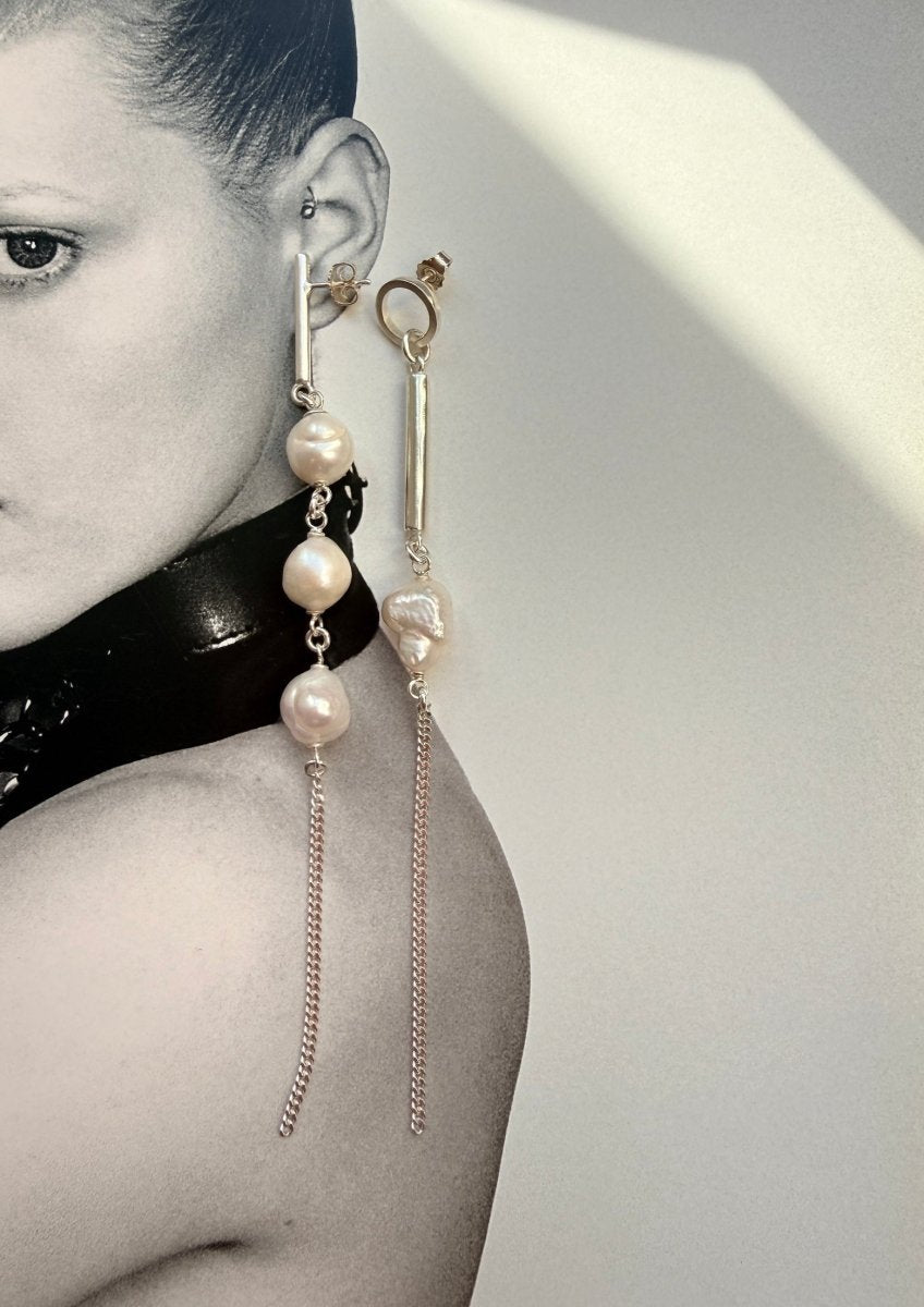 Ohrringe Greta | Perlen, Asymmetrie und Silber
