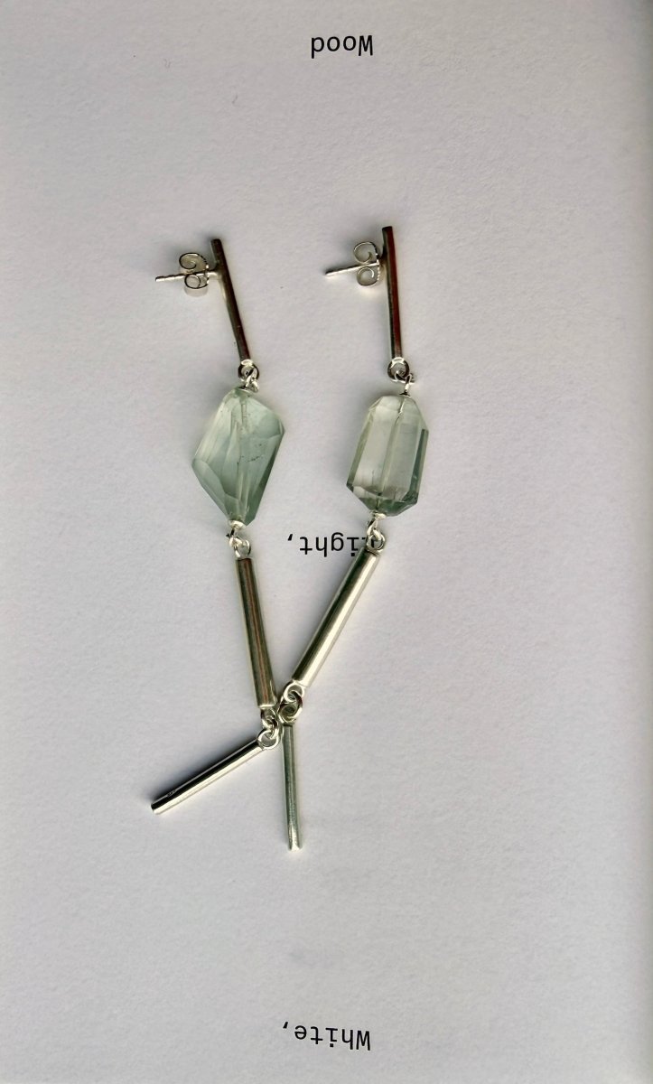 Lange Ohrringe Ice Princess aus Sterling Silber und Prasiolith, pur und edel, aus dem Atelier in München